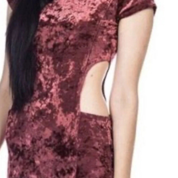 Somedays Lovin Revolve New Women’s XS Berry Velvet Side Waist Cutout Mini Dress - Picture 9 of 9